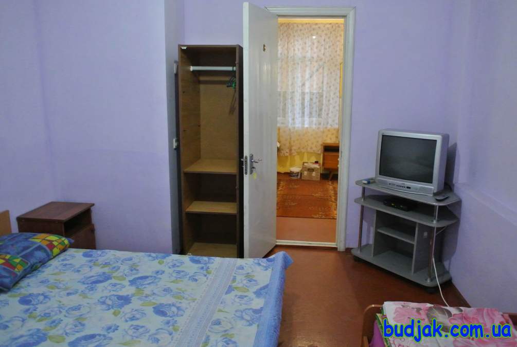 3-х, 4-х местные номера эконом в гостевом доме отдыха «У друзей» на курорте Рассейка . 2019 год. Фото № 9800